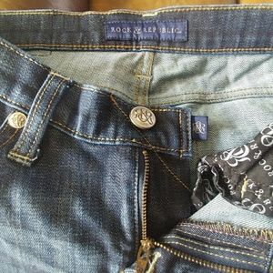 Rock & Republic kasandra bootcut size 4M
